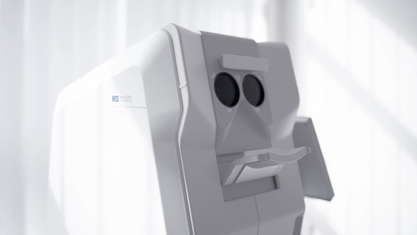 Nahaufnahme eines Eye-Star-Geräts zur optischen Biometrie; modernes Diagnosesystem für präzise Augenvermessung.